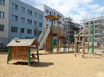 Köln, Bergisch Gladbacher Straße 193, Mülheimer Ring, gesamter Spielplatz (1).JPG